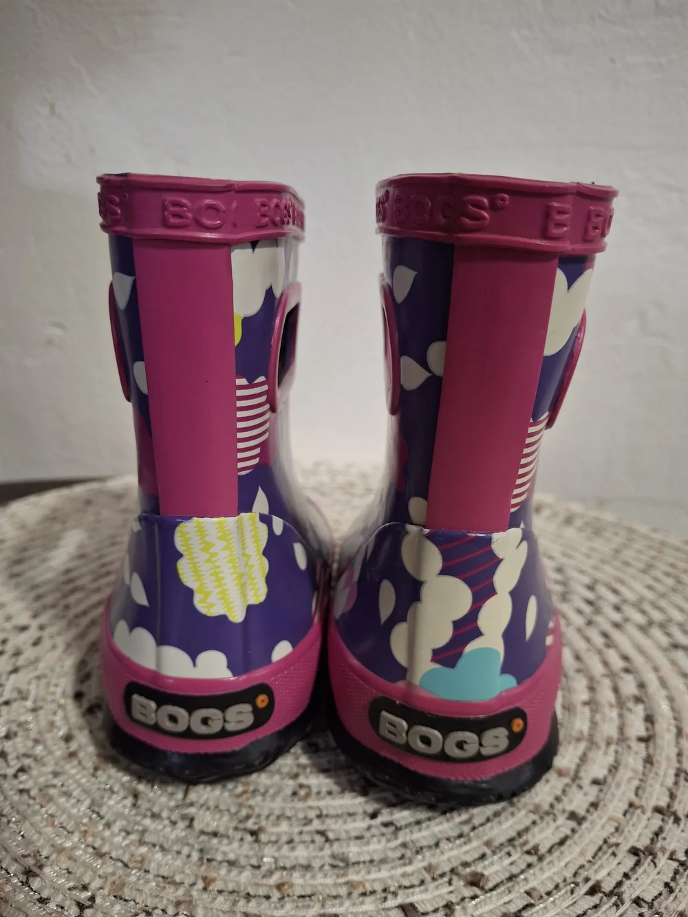 Bogs Kids Purple & Pink Patterned Rain Boots with Cloud Print Size 5.